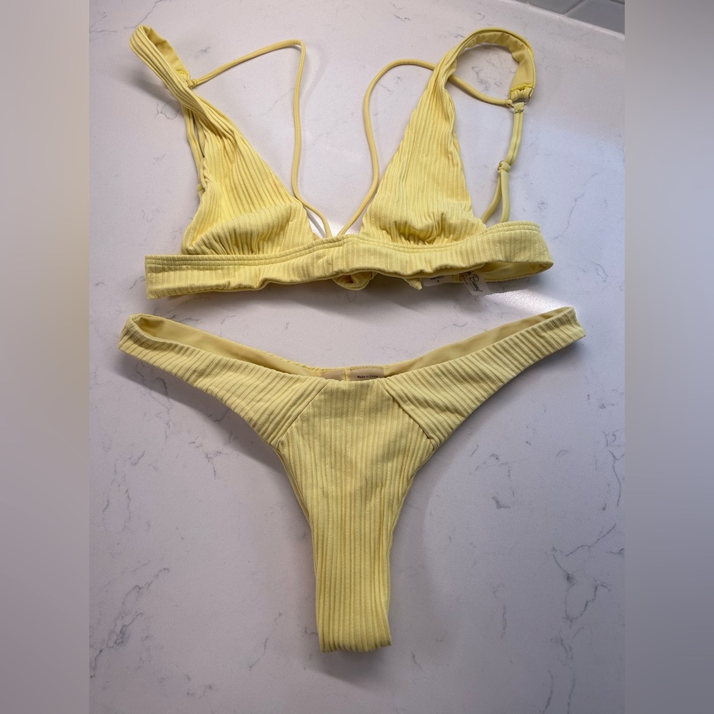 Beach bunny bikini